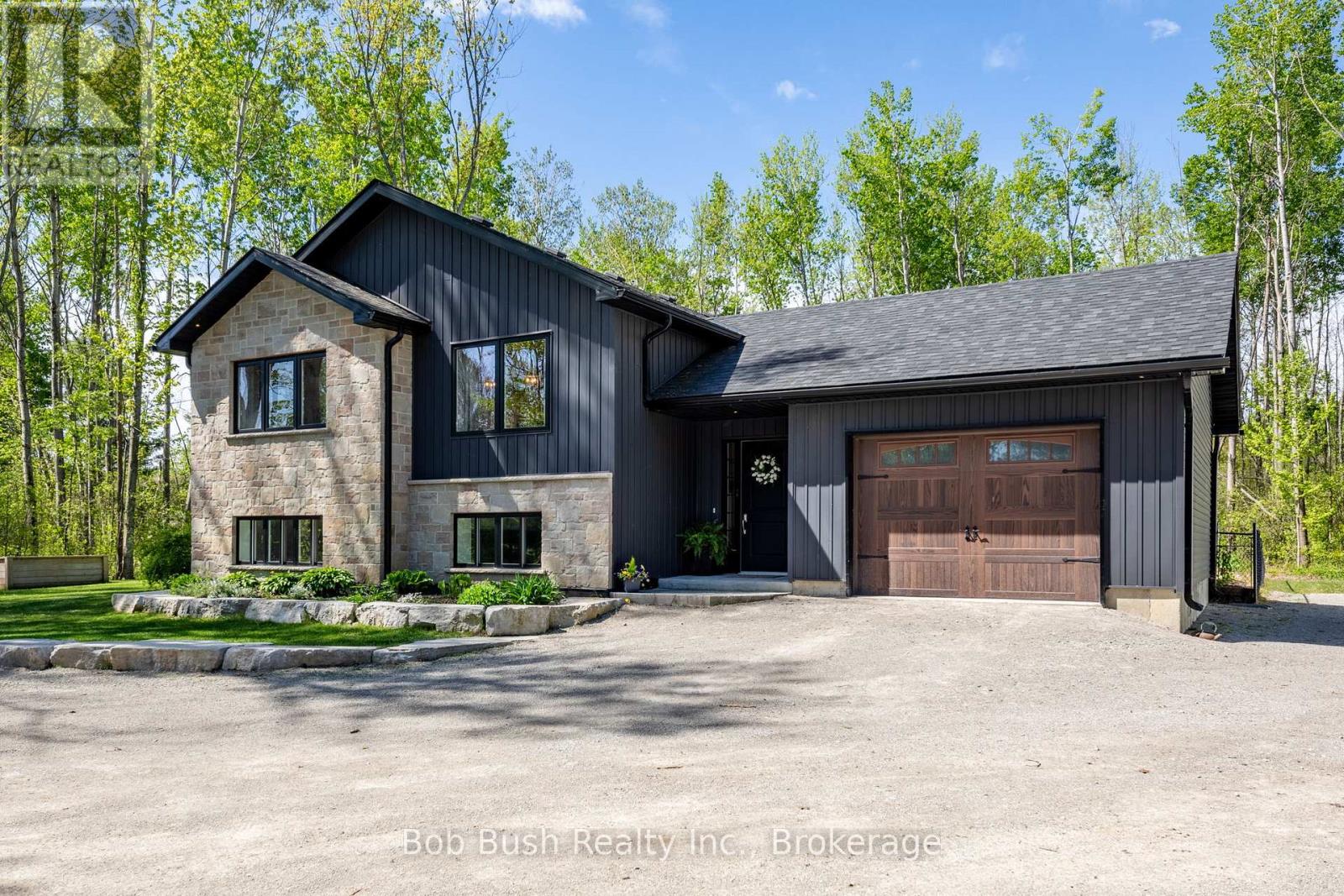 4 DAVIS DRIVE, Tay, Ontario