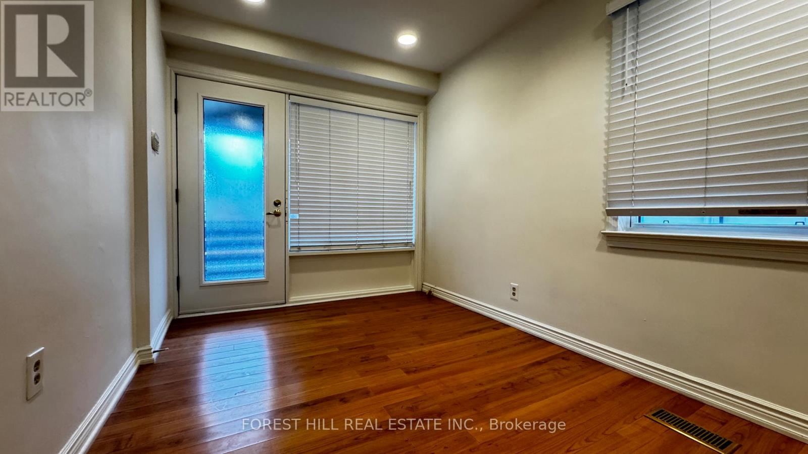 168 Sheppard Avenue W, Toronto, Ontario  M2N 3A4 - Photo 3 - C12171009
