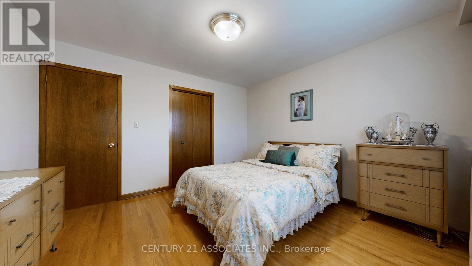 1217 Alexandra Avenue, Mississauga, Ontario  L5E 2A4 - Photo 23 - E12021646