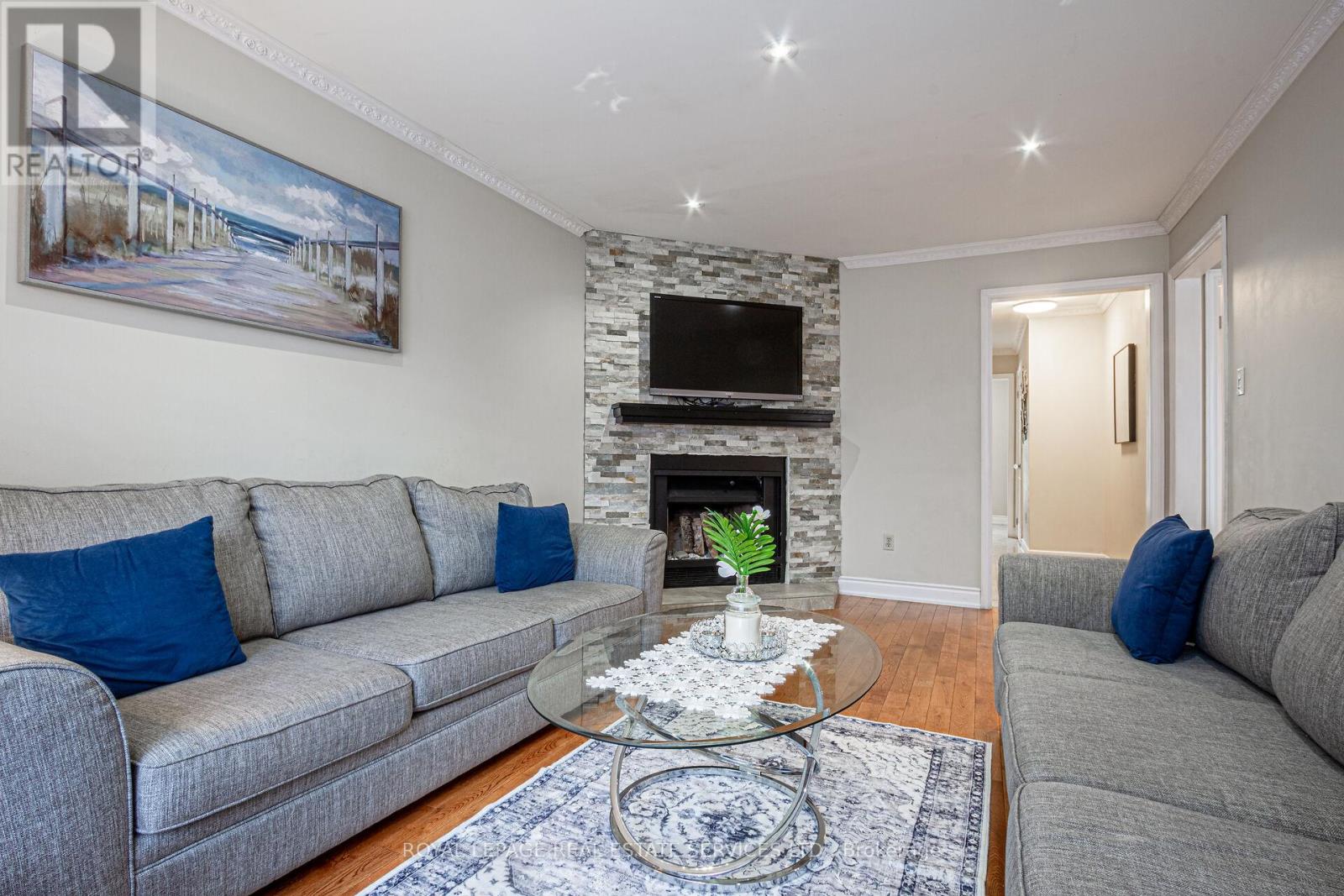 1536 Kirkrow Crescent, Mississauga, Ontario  L5M 3Y8 - Photo 11 - W12171012