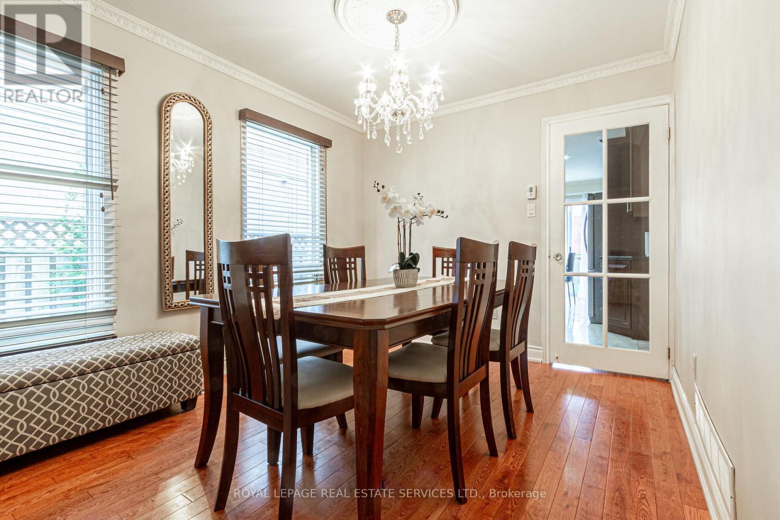 1536 Kirkrow Crescent, Mississauga, Ontario  L5M 3Y8 - Photo 7 - W12171012