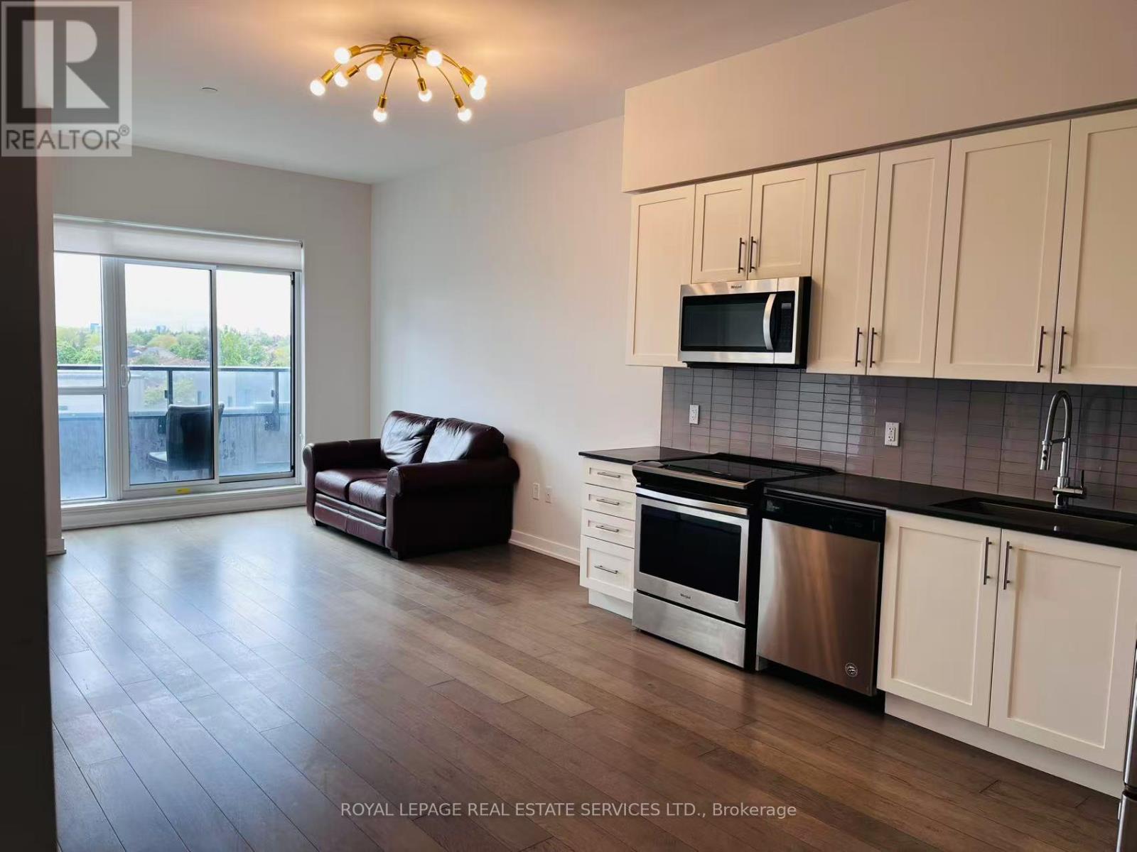 527 - 4085 Parkside Village Drive, Mississauga, Ontario  L5B 0K2 - Photo 5 - W12166037