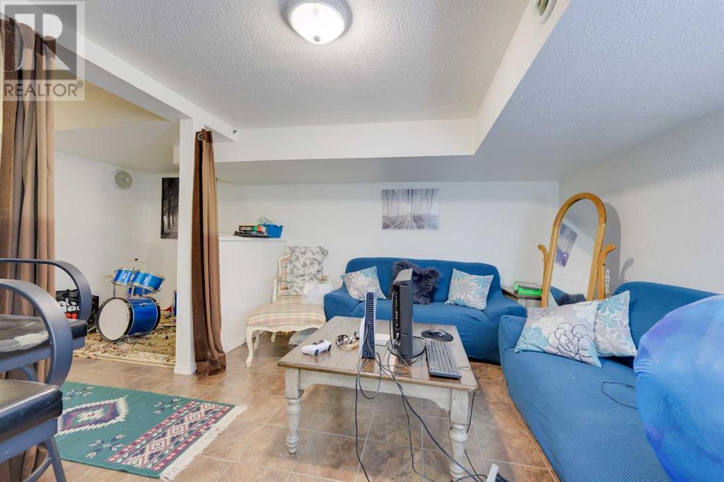 1810 26 Ave, Delburne, Alberta  T0M 0V0 - Photo 43 - A2224052