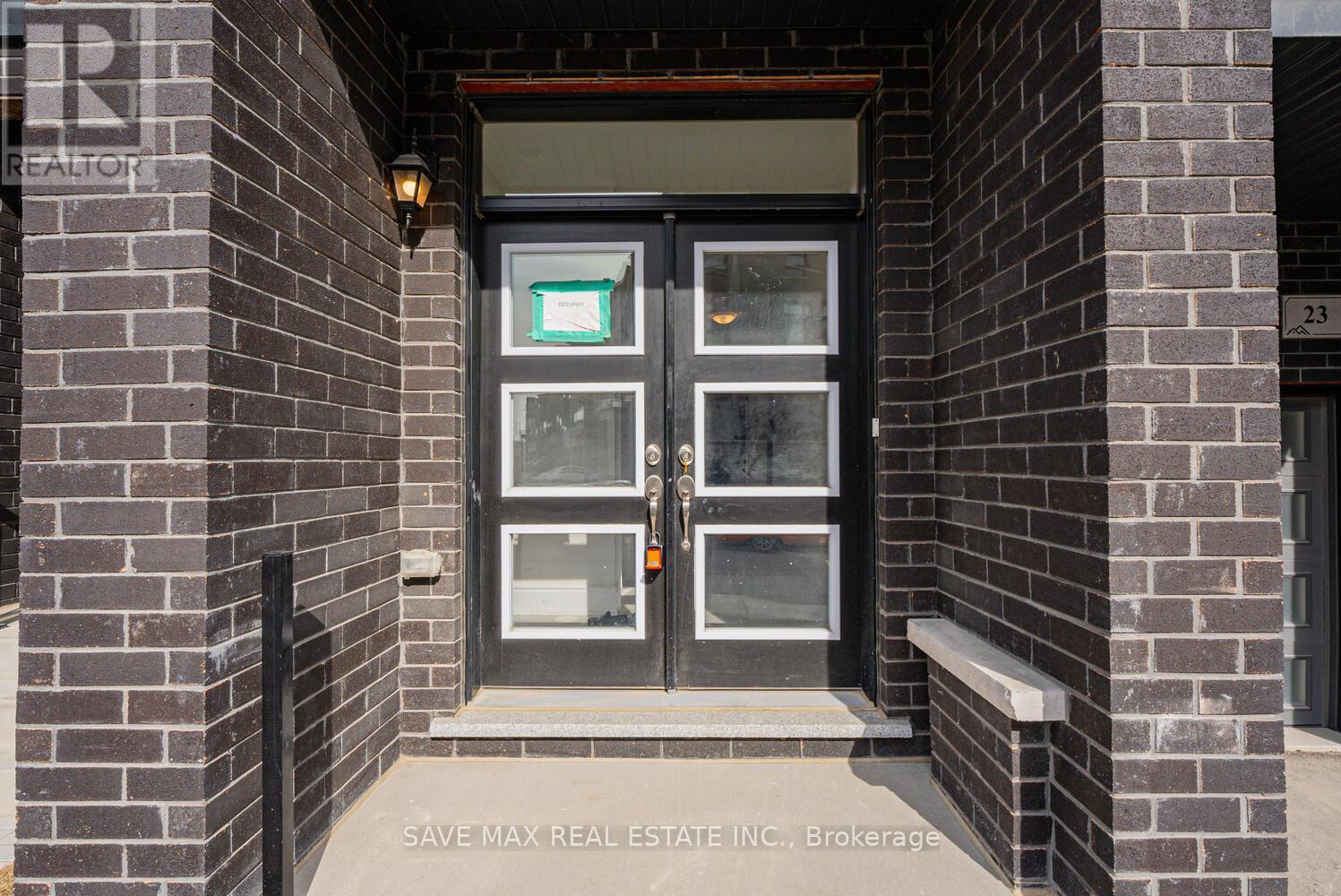 23 Paradox Street, Vaughan, Ontario  L4L 1A7 - Photo 3 - N12171020
