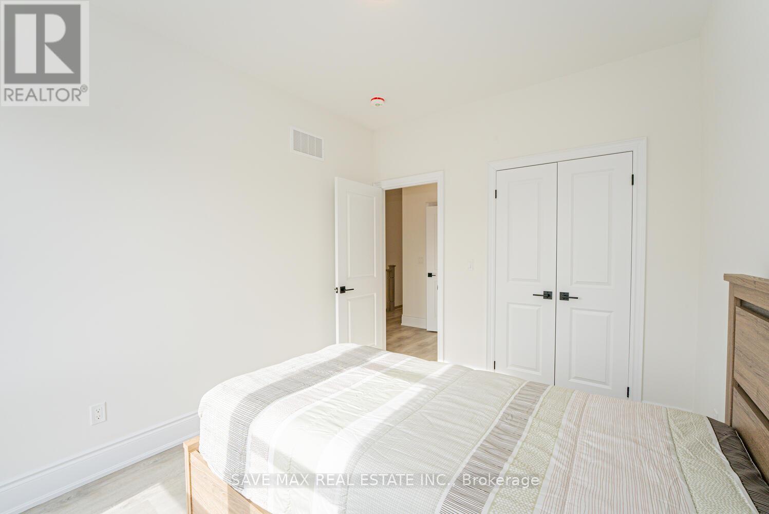 23 Paradox Street, Vaughan, Ontario  L4L 1A7 - Photo 34 - N12171020
