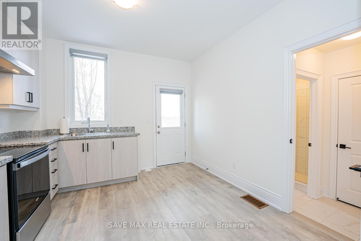 23 Paradox Street, Vaughan, Ontario  L4L 1A7 - Photo 6 - N12171020