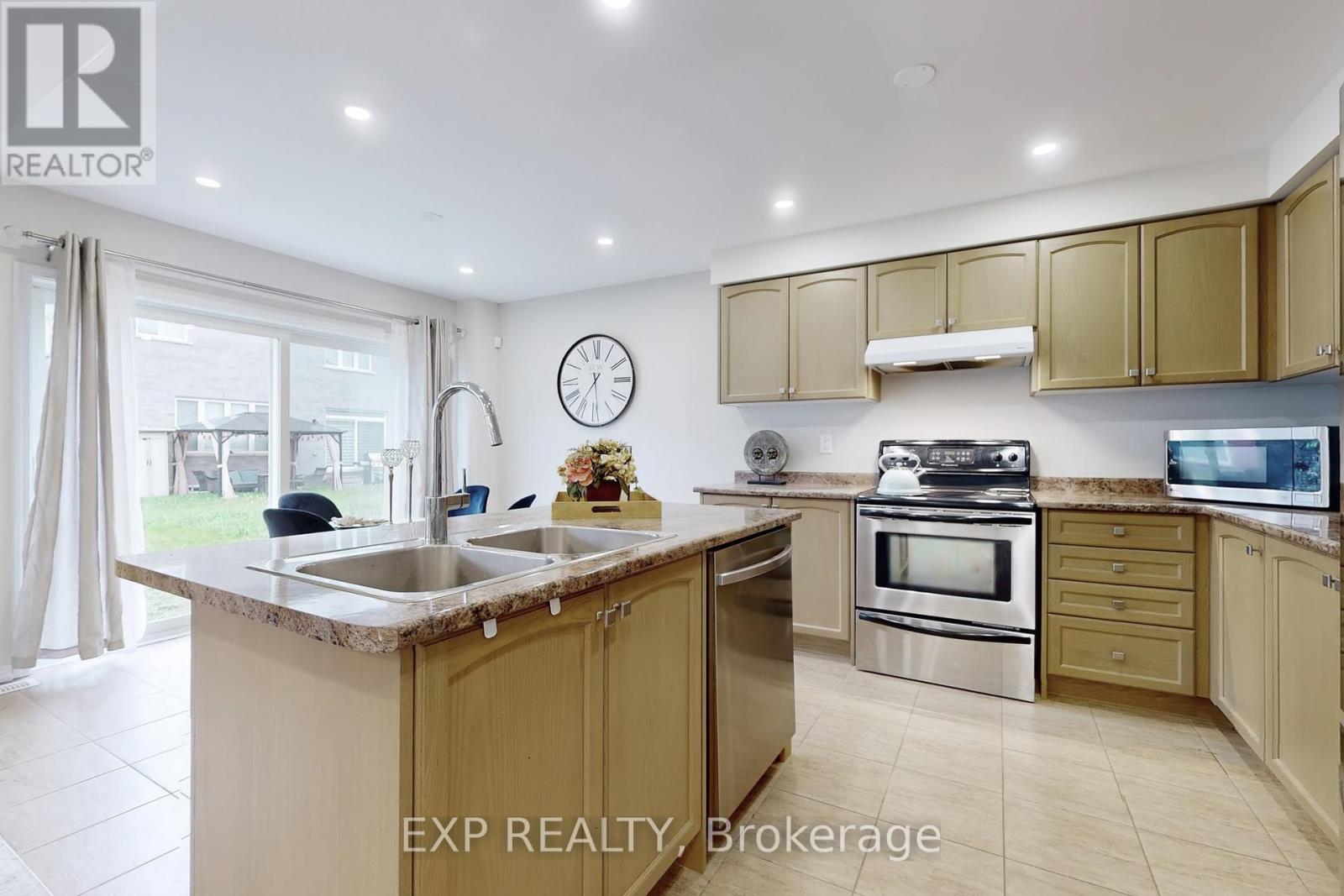 9 Esther Crescent, Thorold, Ontario  L3B 0E3 - Photo 11 - X12171018