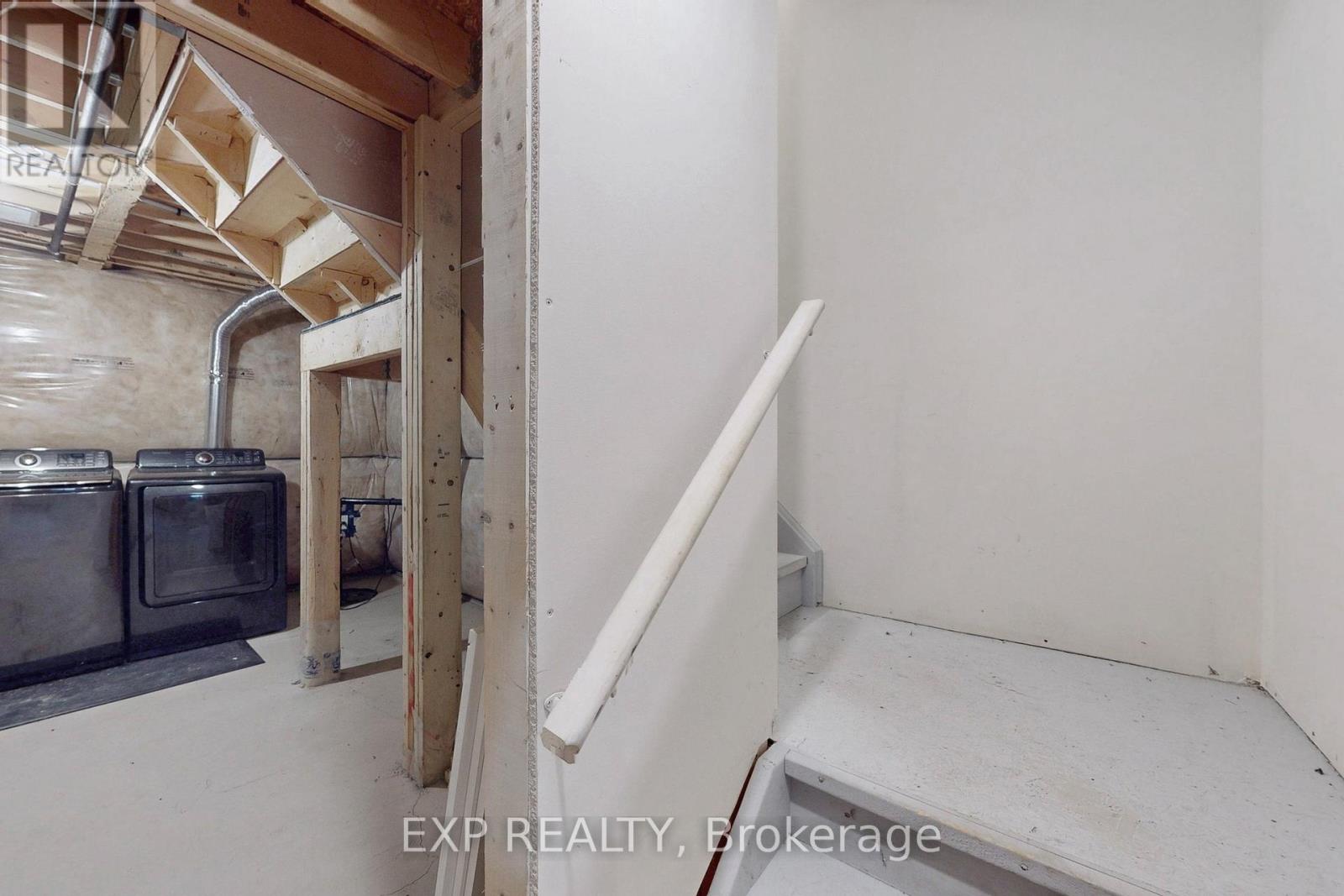 9 Esther Crescent, Thorold, Ontario  L3B 0E3 - Photo 41 - X12171018