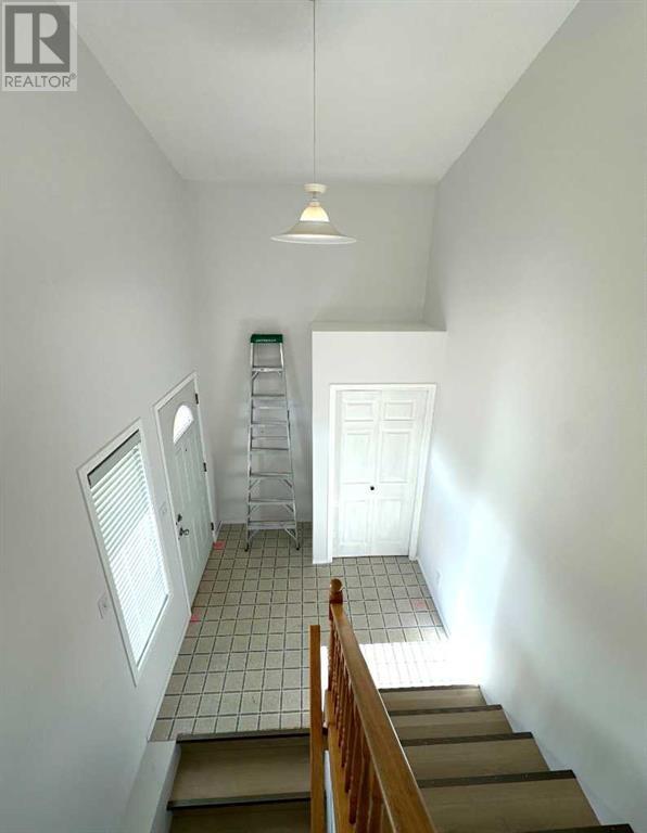 222 Fairmont Garden Road S, Lethbridge, Alberta  T1K 7L9 - Photo 2 - A2222607