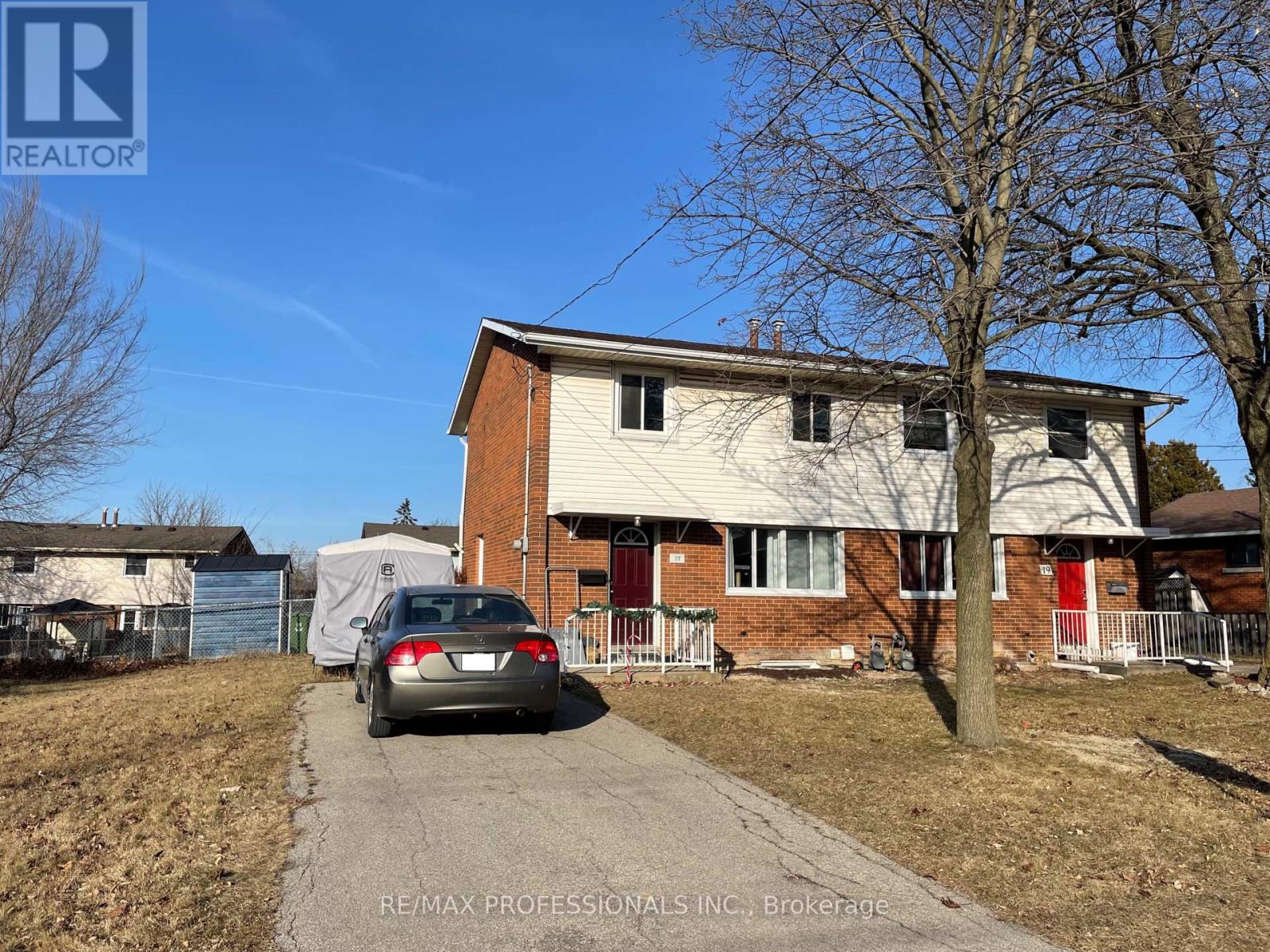 LOWER LEVEL - 17 SEELEY AVENUE, Hamilton, Ontario