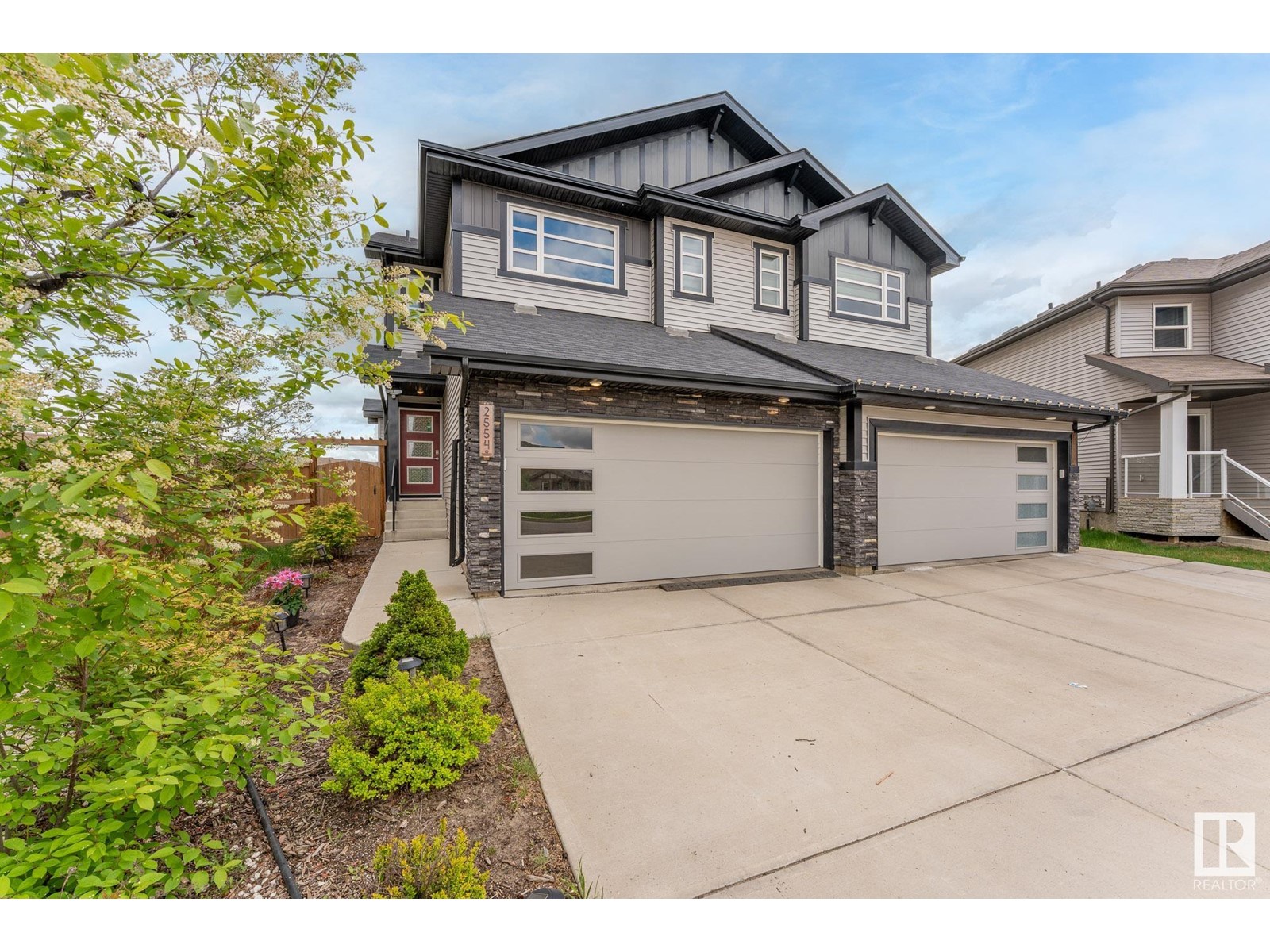 2554 Casey Wy Sw, Edmonton, Alberta  T6W 3N2 - Photo 1 - E4438346