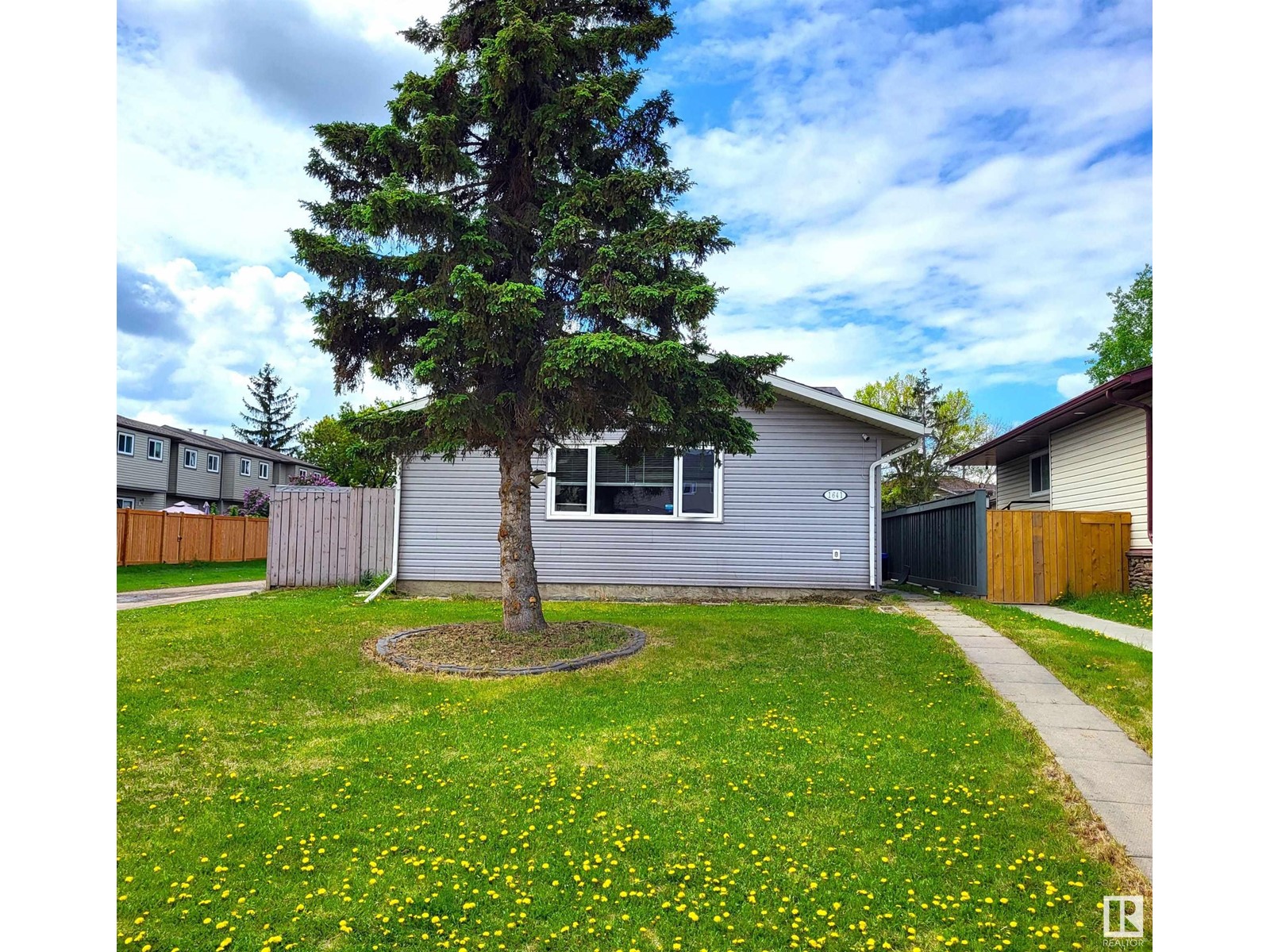 1641 Lakewood W Nw, Edmonton, Alberta  T6K 2V8 - Photo 19 - E4438347