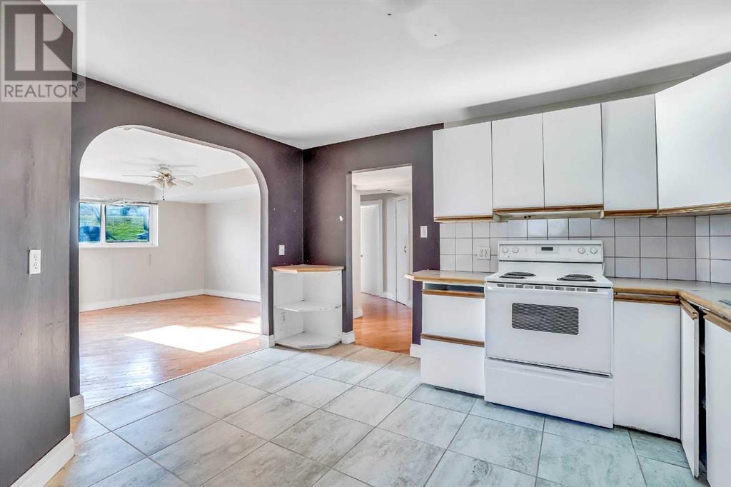 185 Cornwallis Drive Nw, Calgary, Alberta  T2K 1V4 - Photo 20 - A2219804