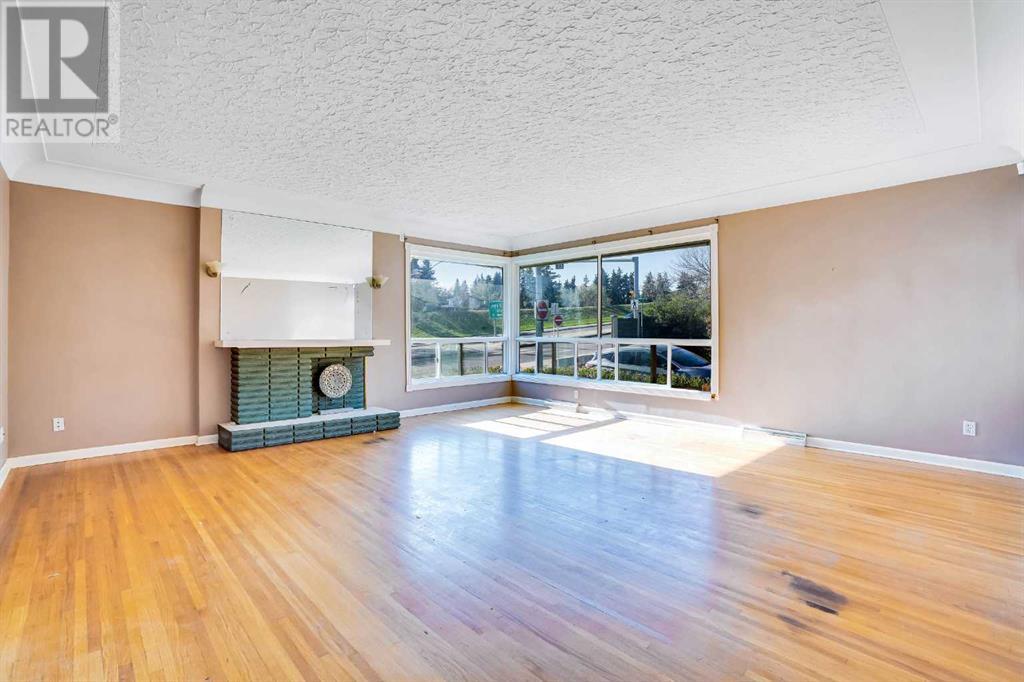 185 Cornwallis Drive Nw, Calgary, Alberta  T2K 1V4 - Photo 36 - A2219804