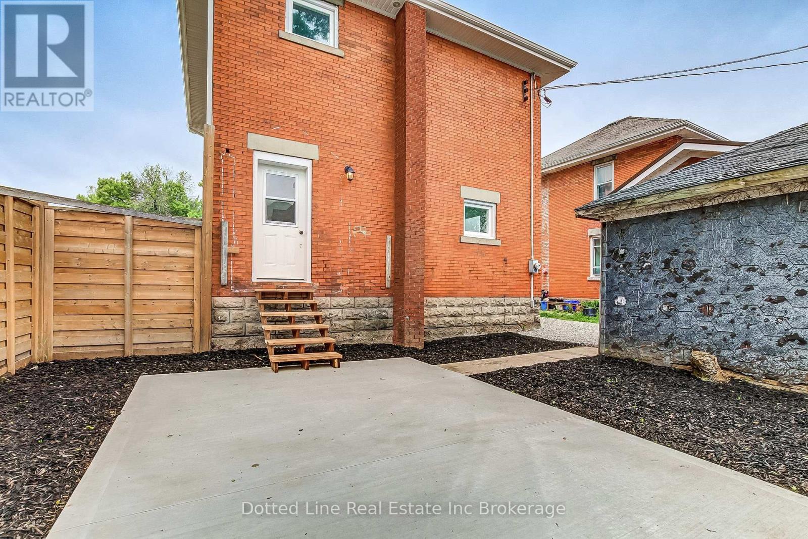 59 Brock Street W, Tillsonburg, Ontario  N4G 2A4 - Photo 19 - X12171086