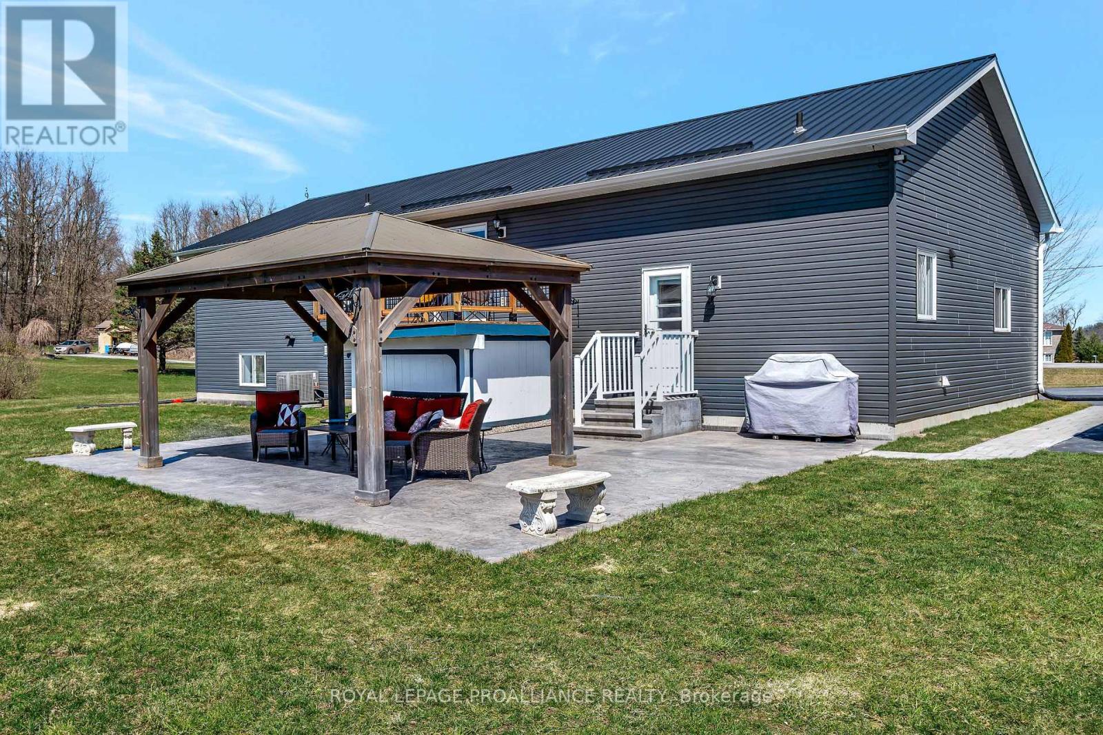 110 Dor-Ann Drive, Quinte West, Ontario  K0K 2C0 - Photo 42 - X12171076