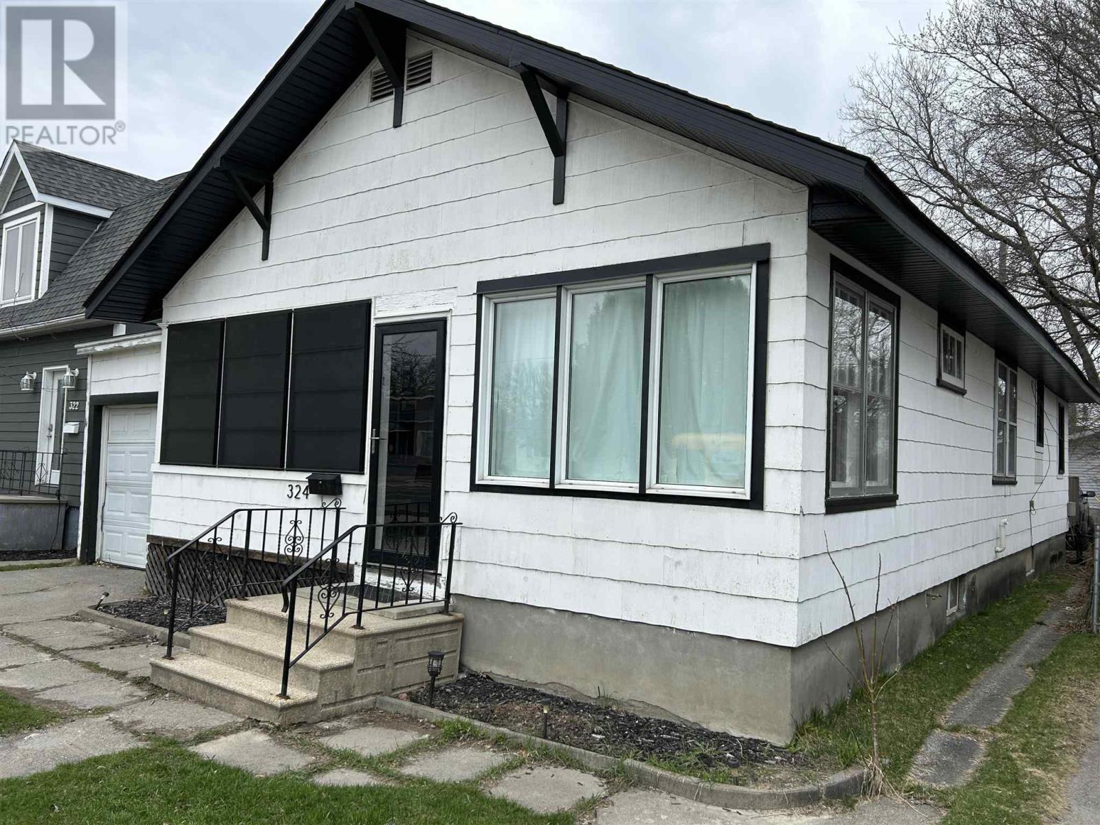 324 Second St E, Fort Frances, Ontario  P9A 1M8 - Photo 3 - TB250937