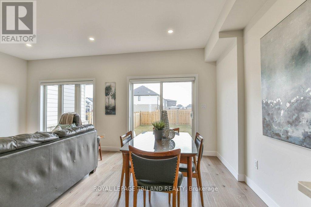 6713 Hayward Drive, London South, Ontario  N6P 0H7 - Photo 13 - X12171046