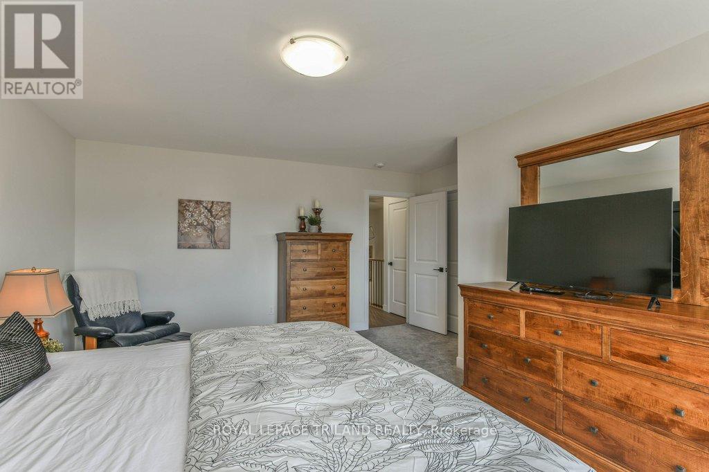 6713 Hayward Drive, London South, Ontario  N6P 0H7 - Photo 22 - X12171046