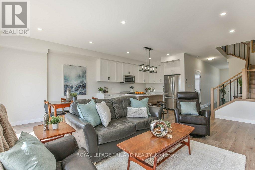 6713 Hayward Drive, London South, Ontario  N6P 0H7 - Photo 17 - X12171046