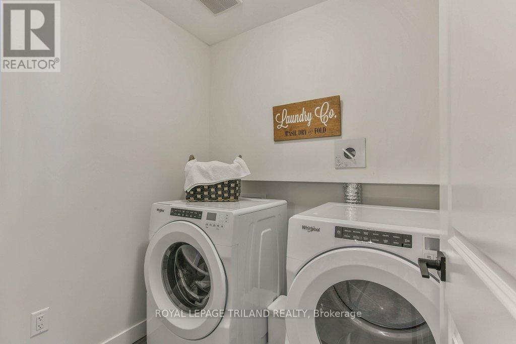 6713 Hayward Drive, London South, Ontario  N6P 0H7 - Photo 31 - X12171046