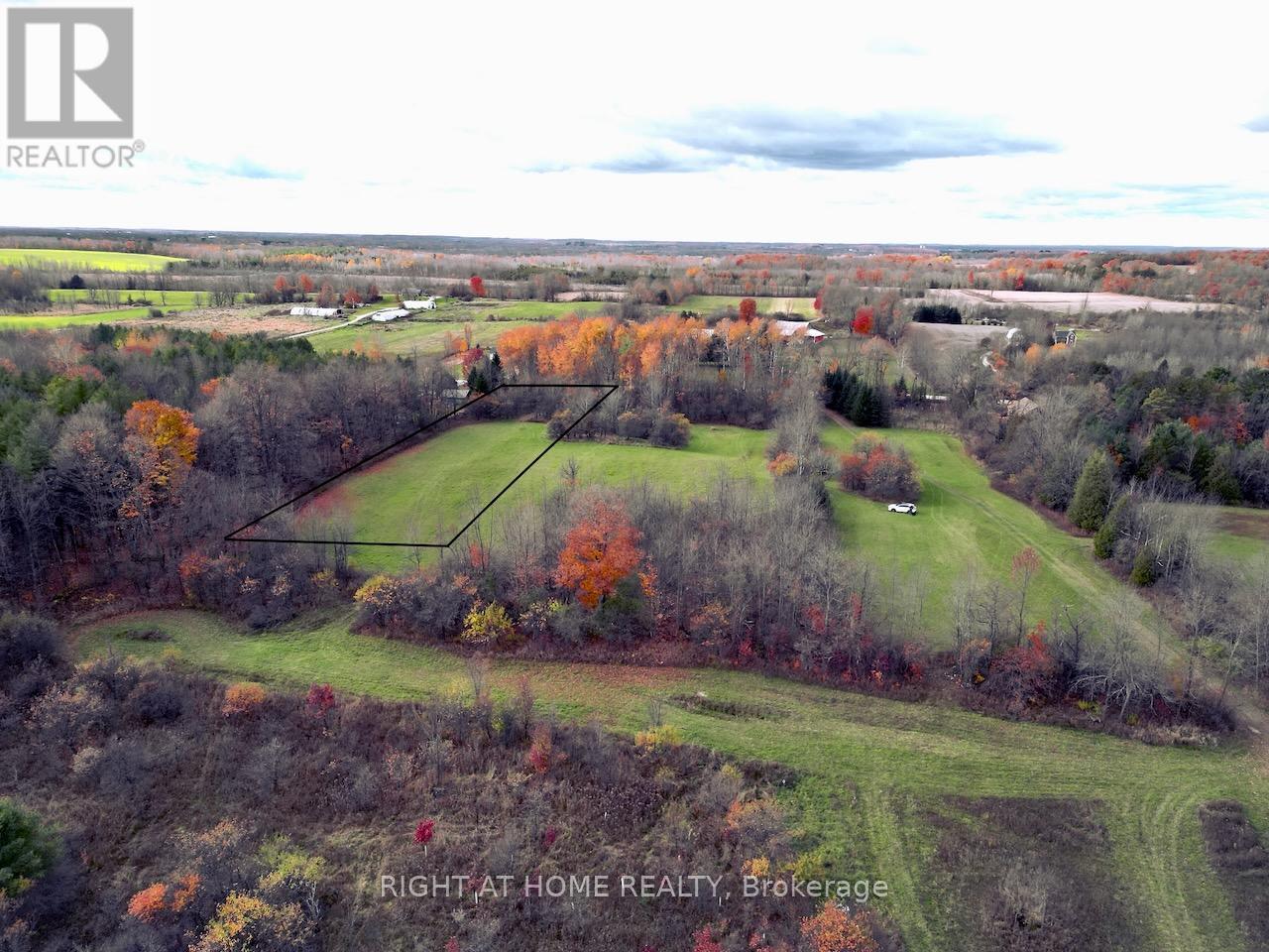 397641 10 Concession, Meaford, Ontario  N4K 5N8 - Photo 3 - X12171047