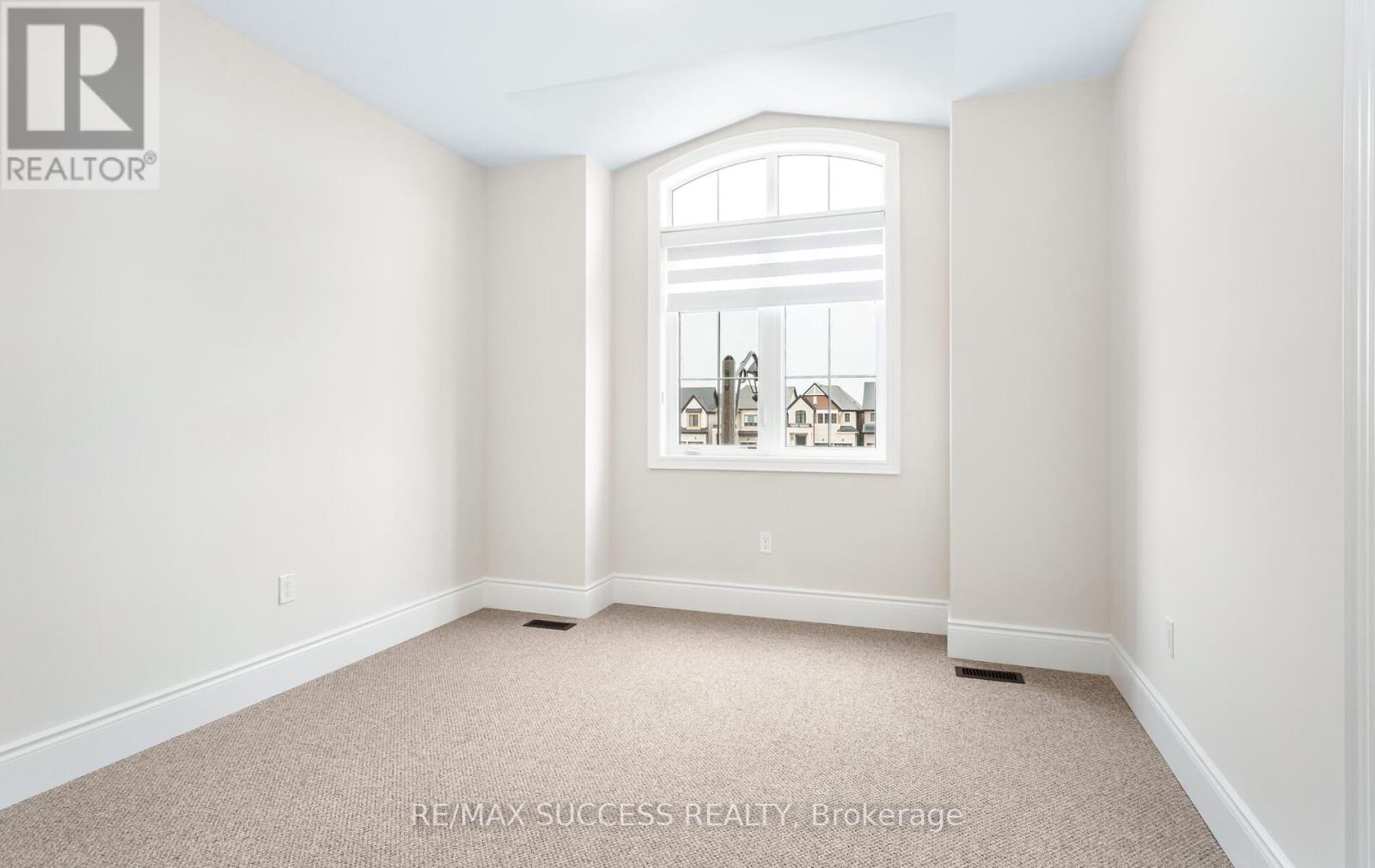 1323 Pelican Pass Place N, Oakville, Ontario  L6H 6Z7 - Photo 39 - W12063143