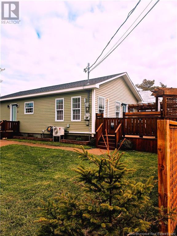 3 Brydges Street, Pointe-Du-Chêne, New Brunswick