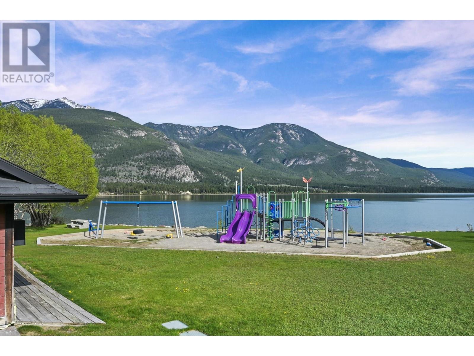 4452 Columbia View Road, Columbia Lake, British Columbia  V0B 1L2 - Photo 48 - 10349099