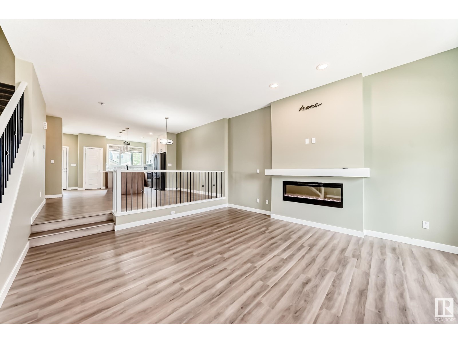 5213 Edgemont Bv Nw Nw, Edmonton, Alberta  T6M 1J9 - Photo 5 - E4438351