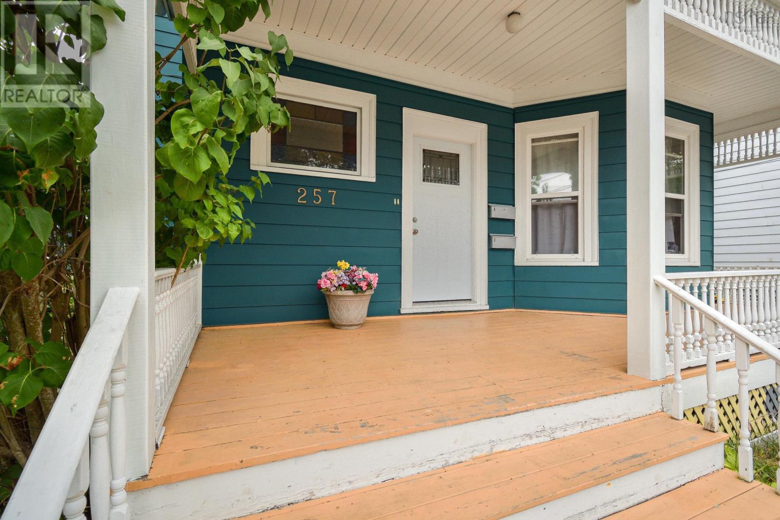 257 Bentnick Streets, Sydney, Nova Scotia  B0A 1P0 - Photo 4 - 202512166