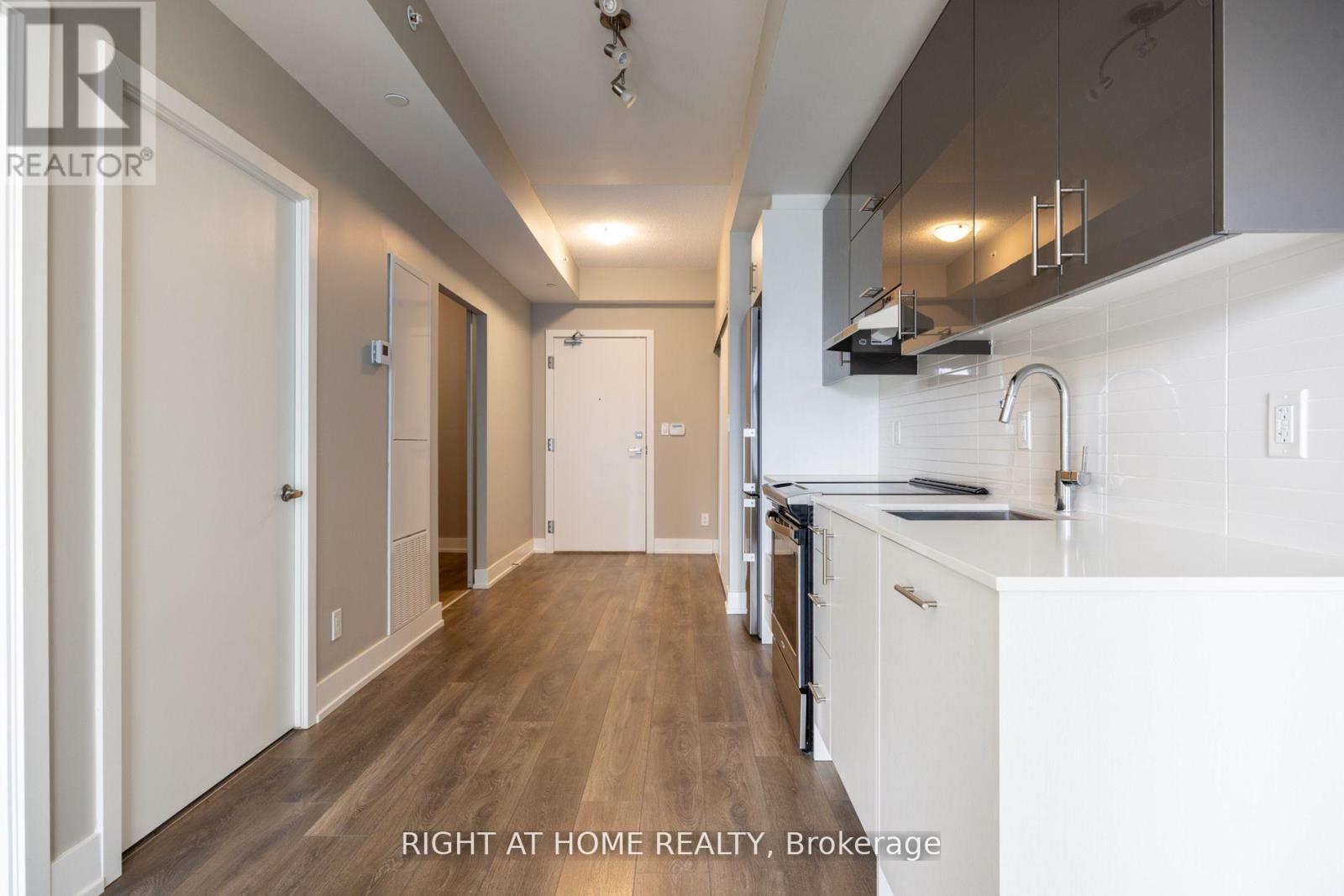 205 - 180 Fairview Mall Drive, Toronto, Ontario  M2J 0G4 - Photo 3 - C12171055