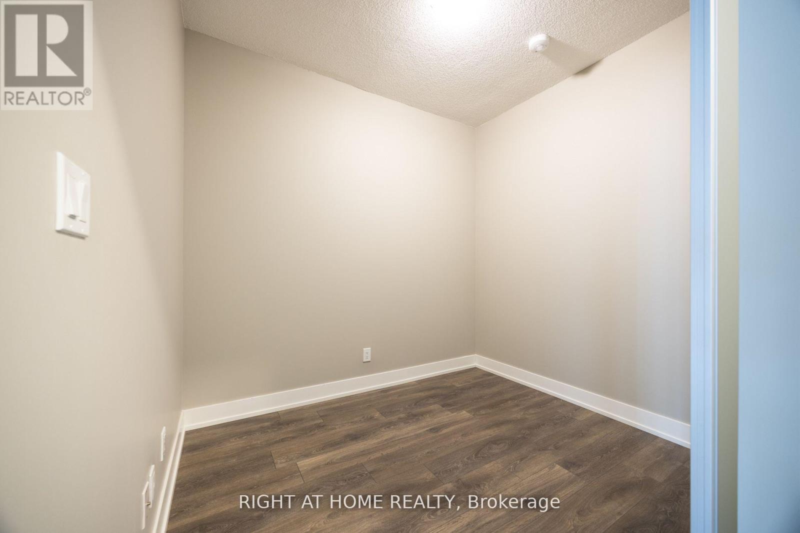 205 - 180 Fairview Mall Drive, Toronto, Ontario  M2J 0G4 - Photo 8 - C12171055