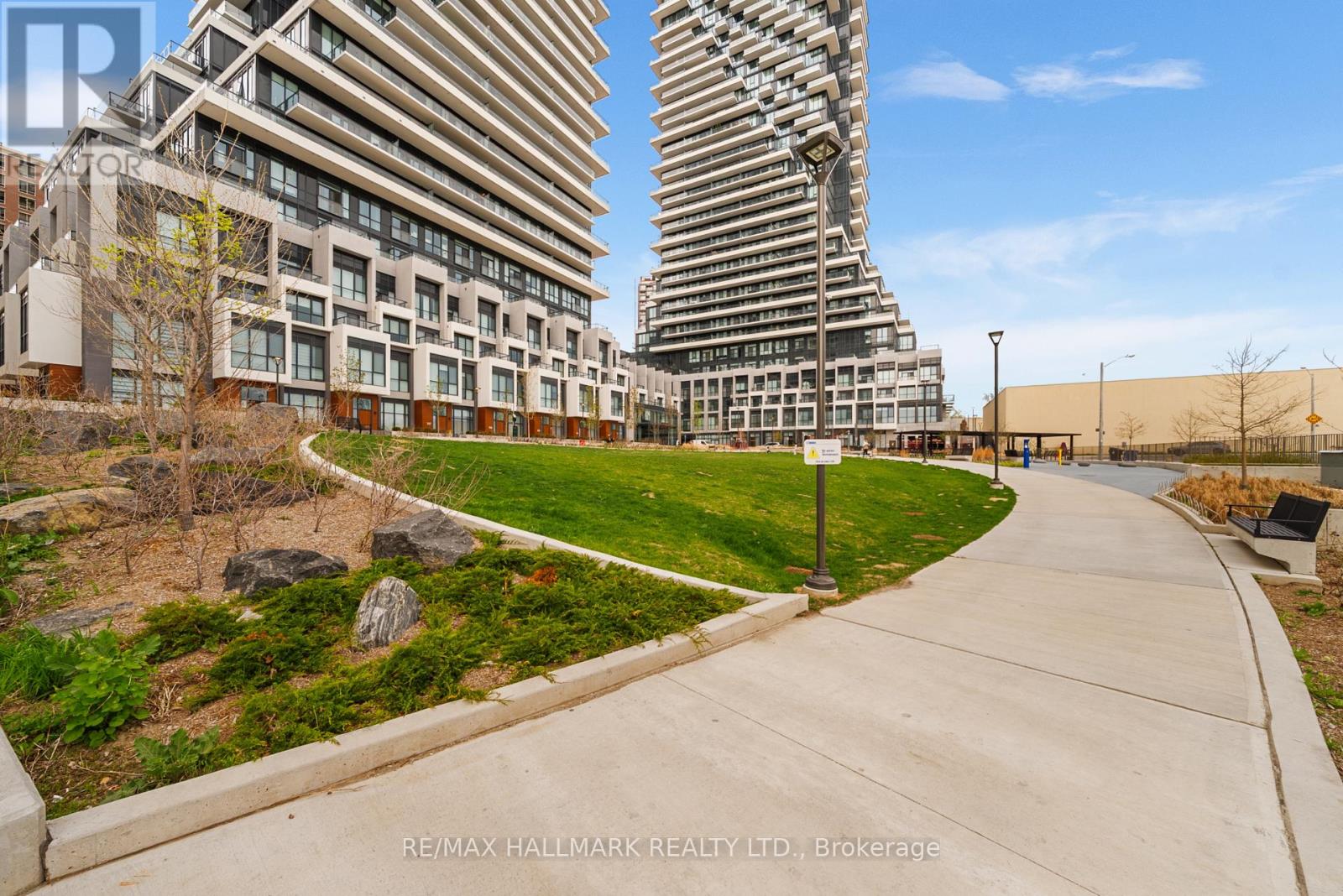 1710 - 10 Inn On The Park Drive, Toronto, Ontario  M3C 0P9 - Photo 47 - C12171061