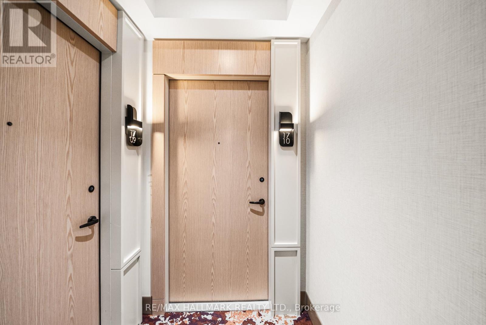 1710 - 10 Inn On The Park Drive, Toronto, Ontario  M3C 0P9 - Photo 6 - C12171061