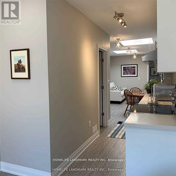 2615 Yonge Street, Toronto, Ontario  M4P 2J1 - Photo 2 - C12171074