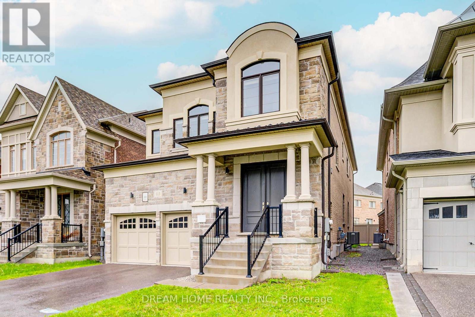 113 Botelho Circle, Aurora, Ontario  L4G 3X3 - Photo 2 - N12171054