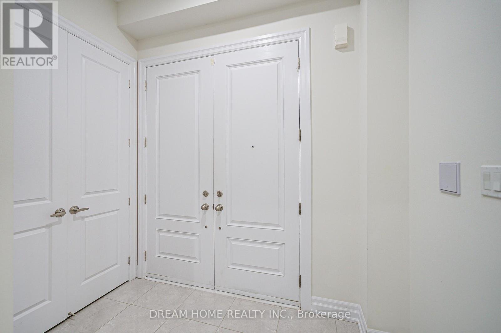 113 Botelho Circle, Aurora, Ontario  L4G 3X3 - Photo 3 - N12171054