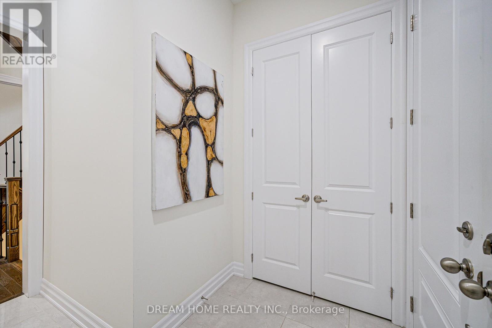 113 Botelho Circle, Aurora, Ontario  L4G 3X3 - Photo 4 - N12171054