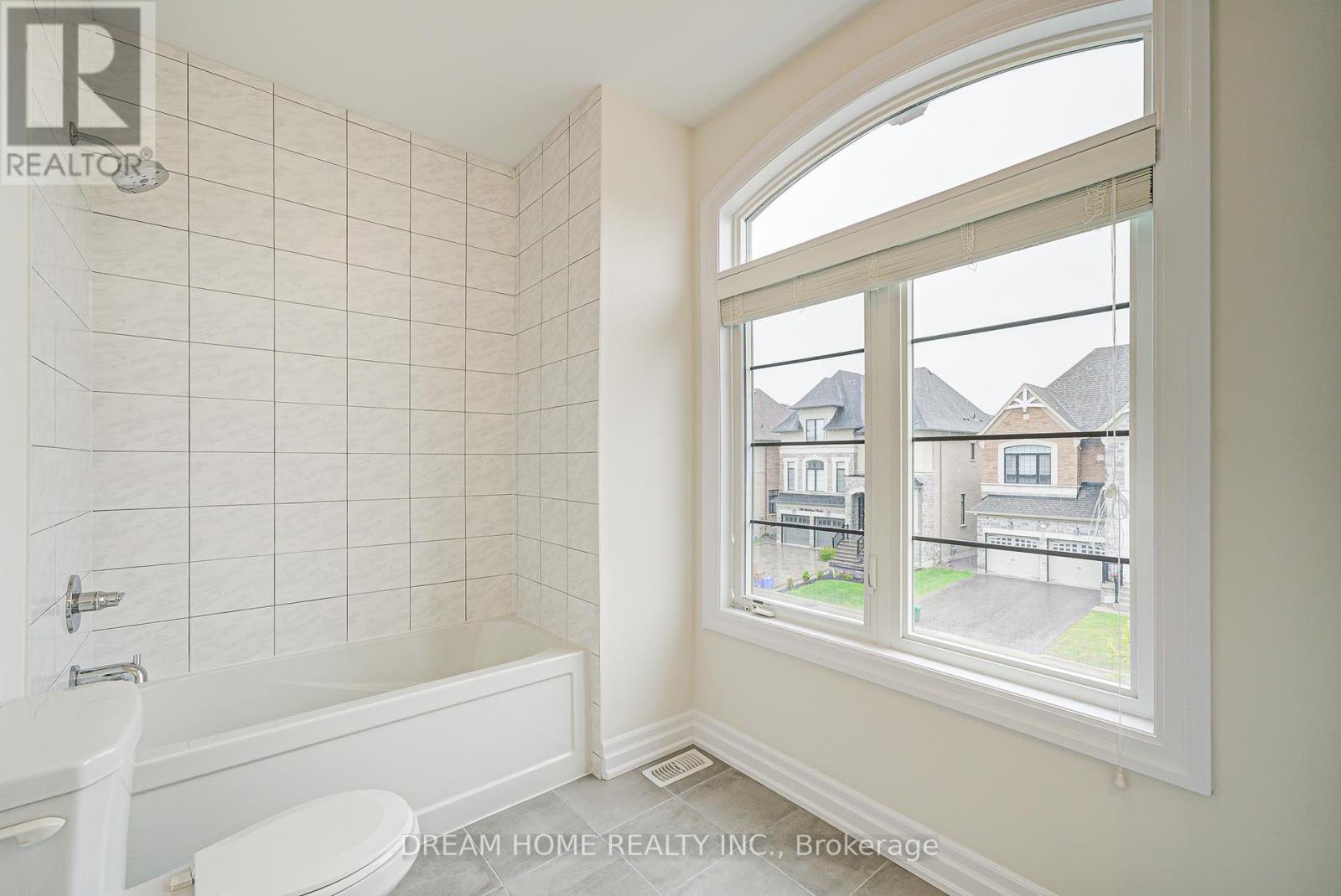 113 Botelho Circle, Aurora, Ontario  L4G 3X3 - Photo 42 - N12171054