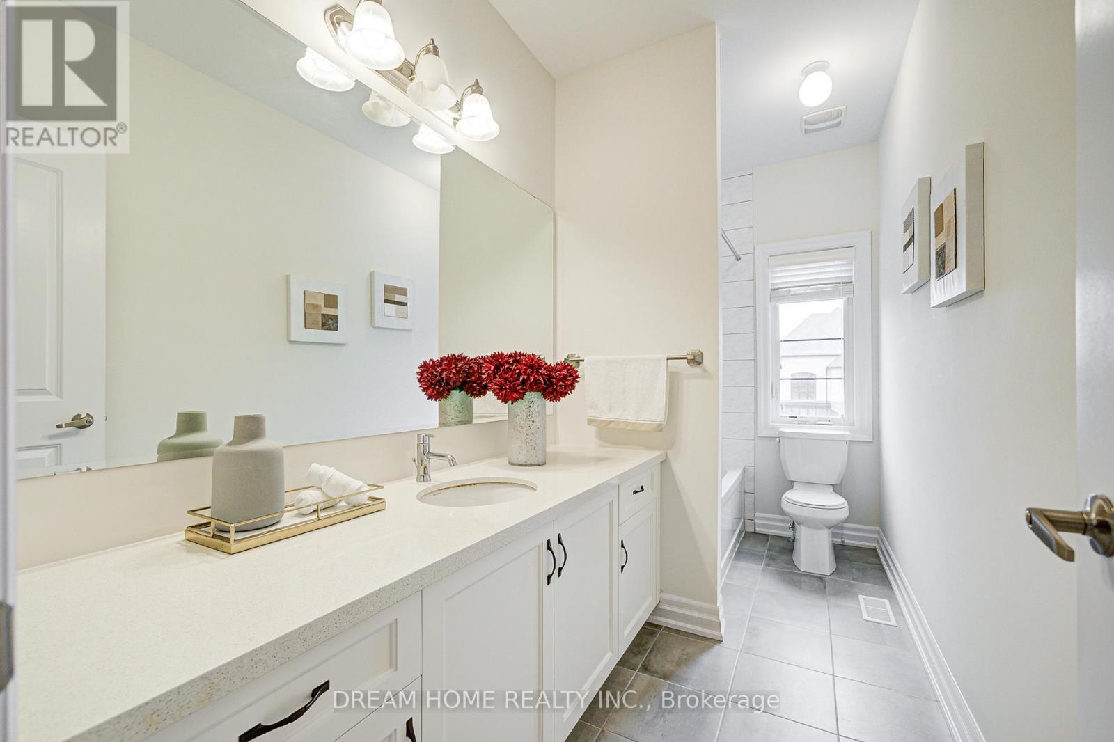 113 Botelho Circle, Aurora, Ontario  L4G 3X3 - Photo 44 - N12171054