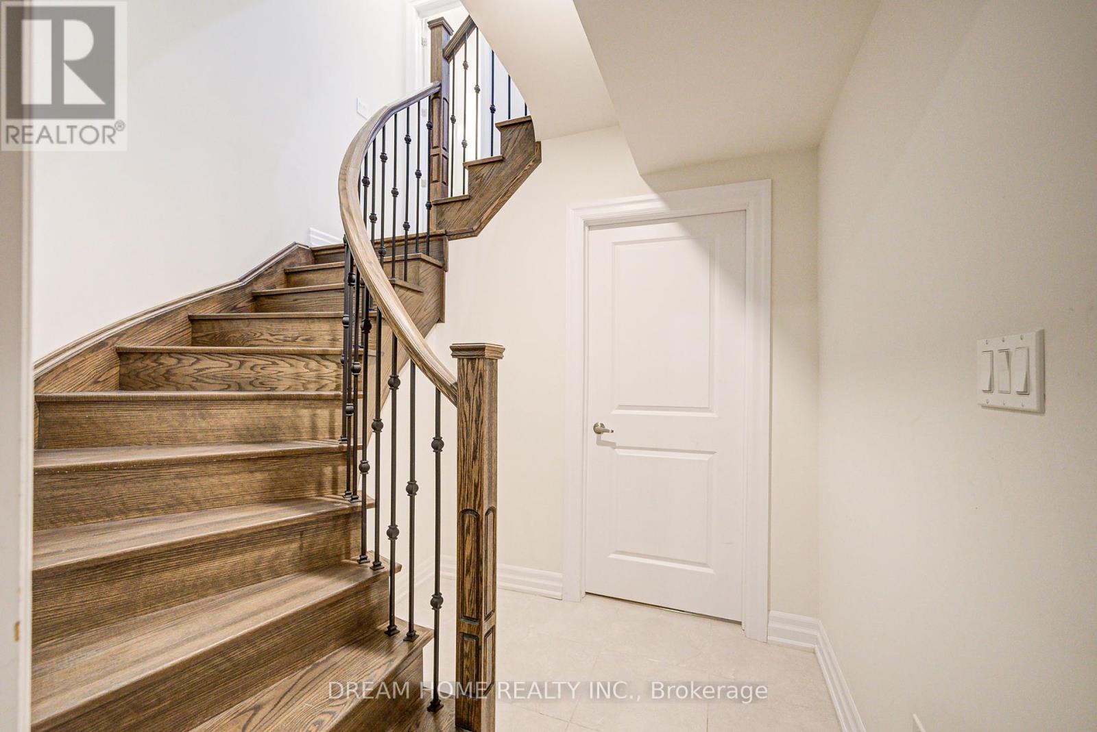 113 Botelho Circle, Aurora, Ontario  L4G 3X3 - Photo 48 - N12171054