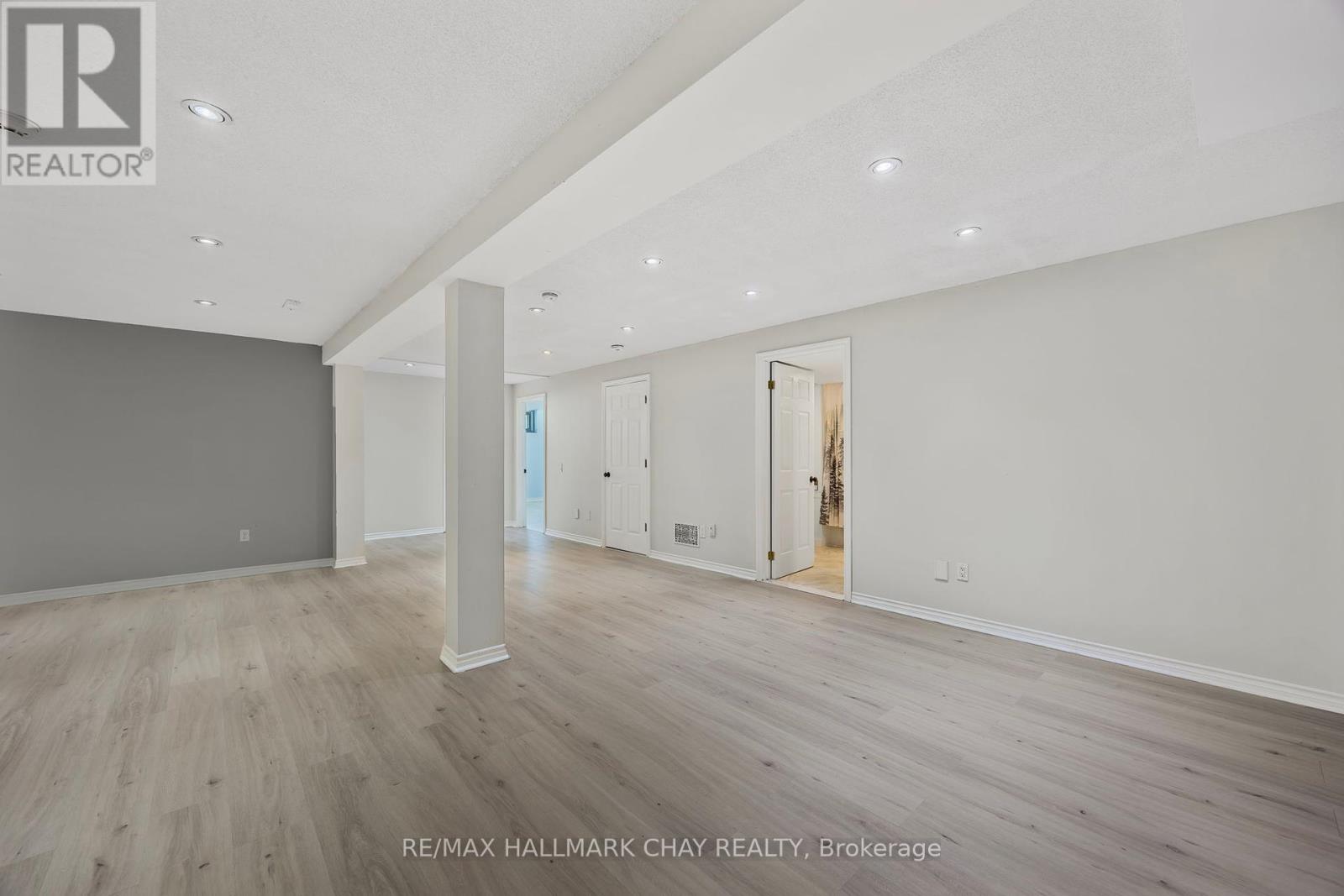 3 Duval Drive, Barrie, Ontario  L4M 6V2 - Photo 32 - S12171090
