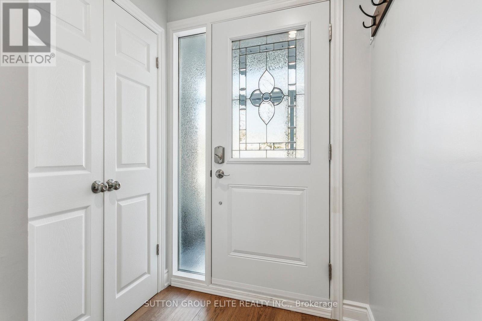 193 Ashridge Place, Mississauga, Ontario  L4Z 1K6 - Photo 4 - W12171084