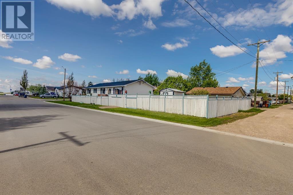 330 9 Street, Beiseker, Alberta  T0M 0G0 - Photo 4 - A2224108