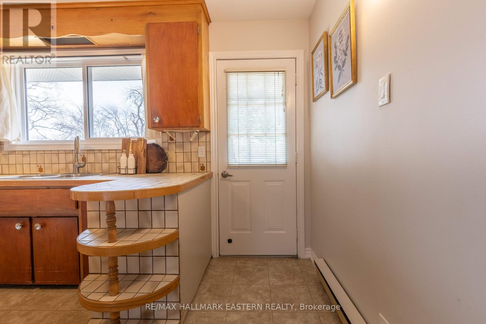 204 Hillview Drive, Peterborough North, Ontario  K9K 2N2 - Photo 10 - X12171097