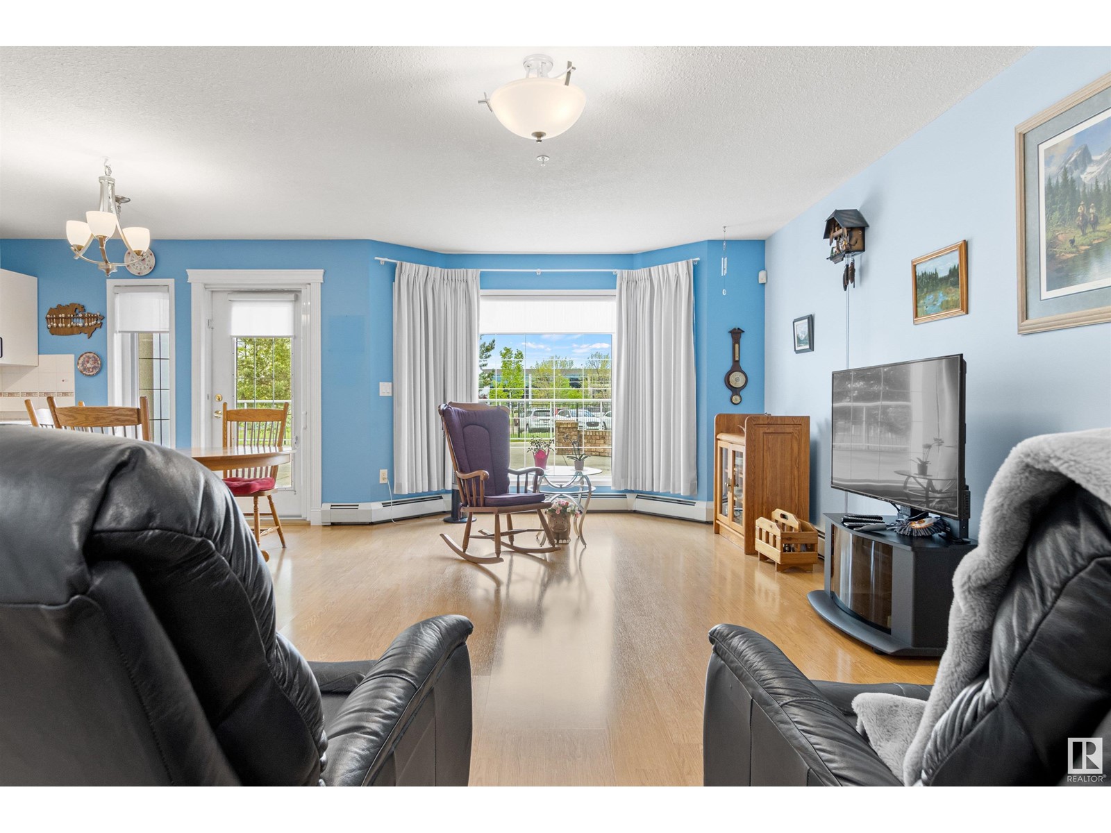 Property at #102 2741 55 ST NW image 3