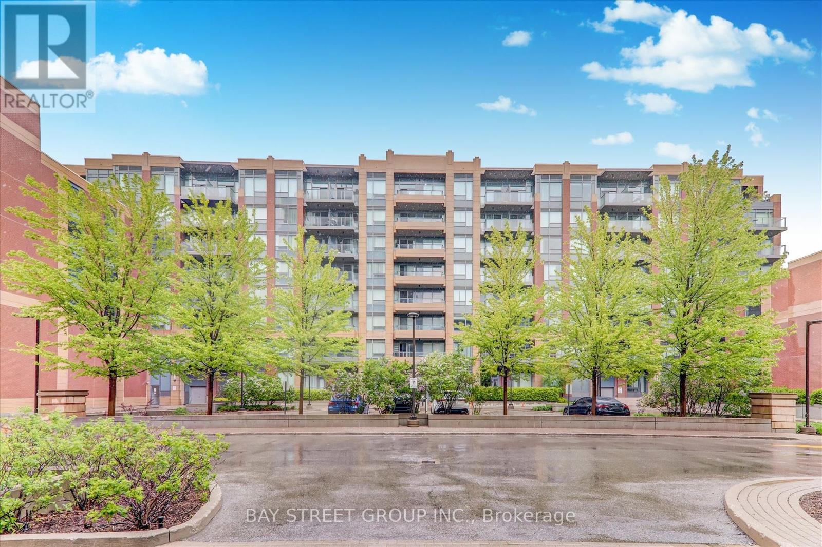 28 UPTOWN DRIVE, Markham, Ontario