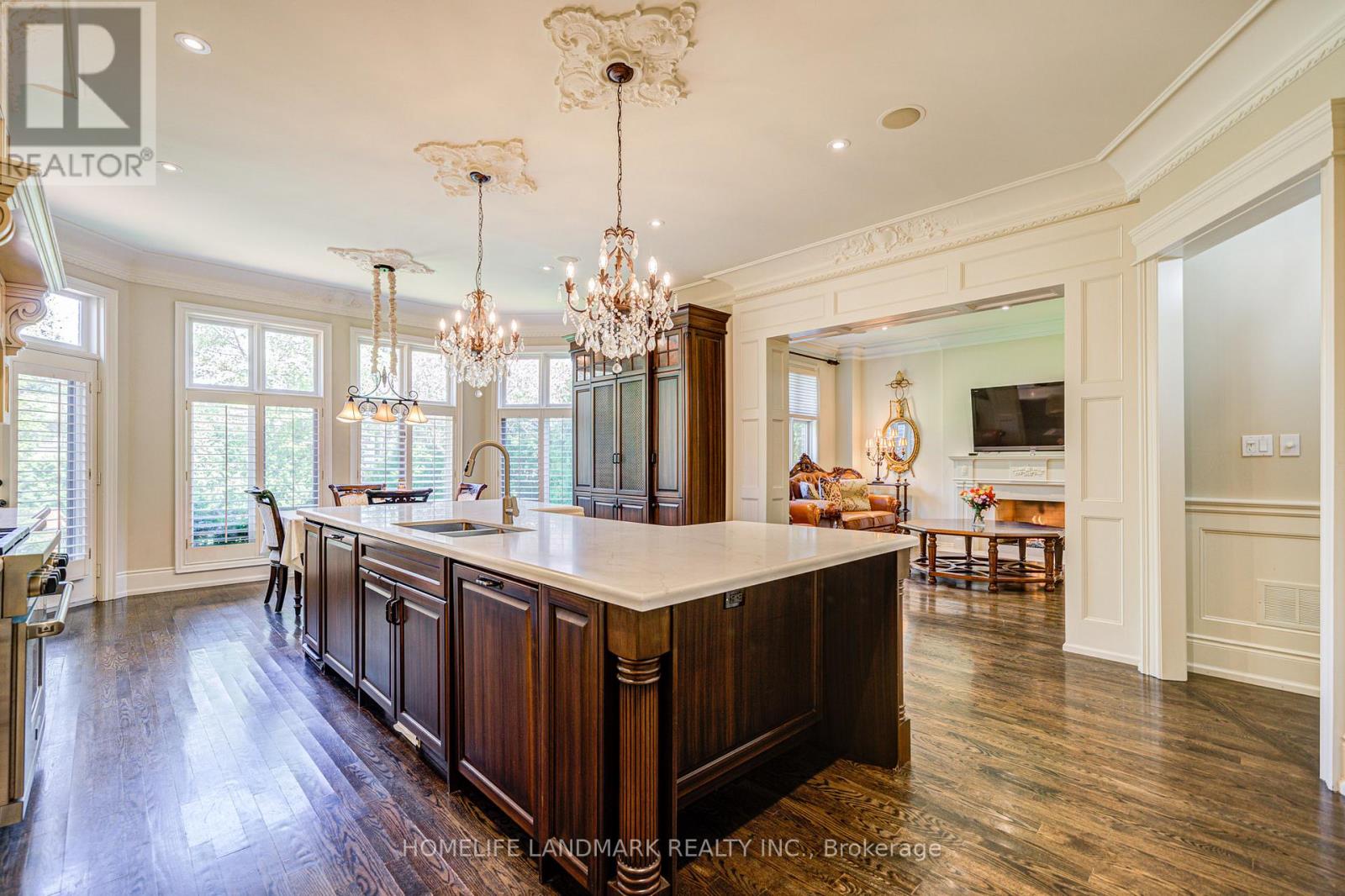 72 Gordon Road, Toronto, Ontario  M2P 1E4 - Photo 12 - C12171096