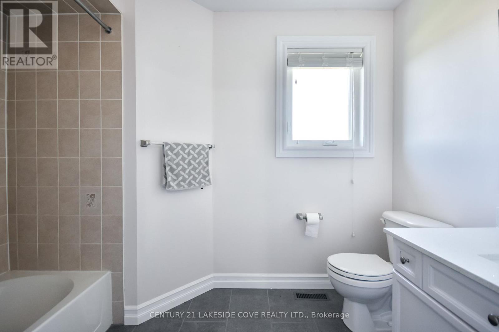 151 Raymond Crescent, Barrie, Ontario  L4N 0X7 - Photo 24 - S12117287